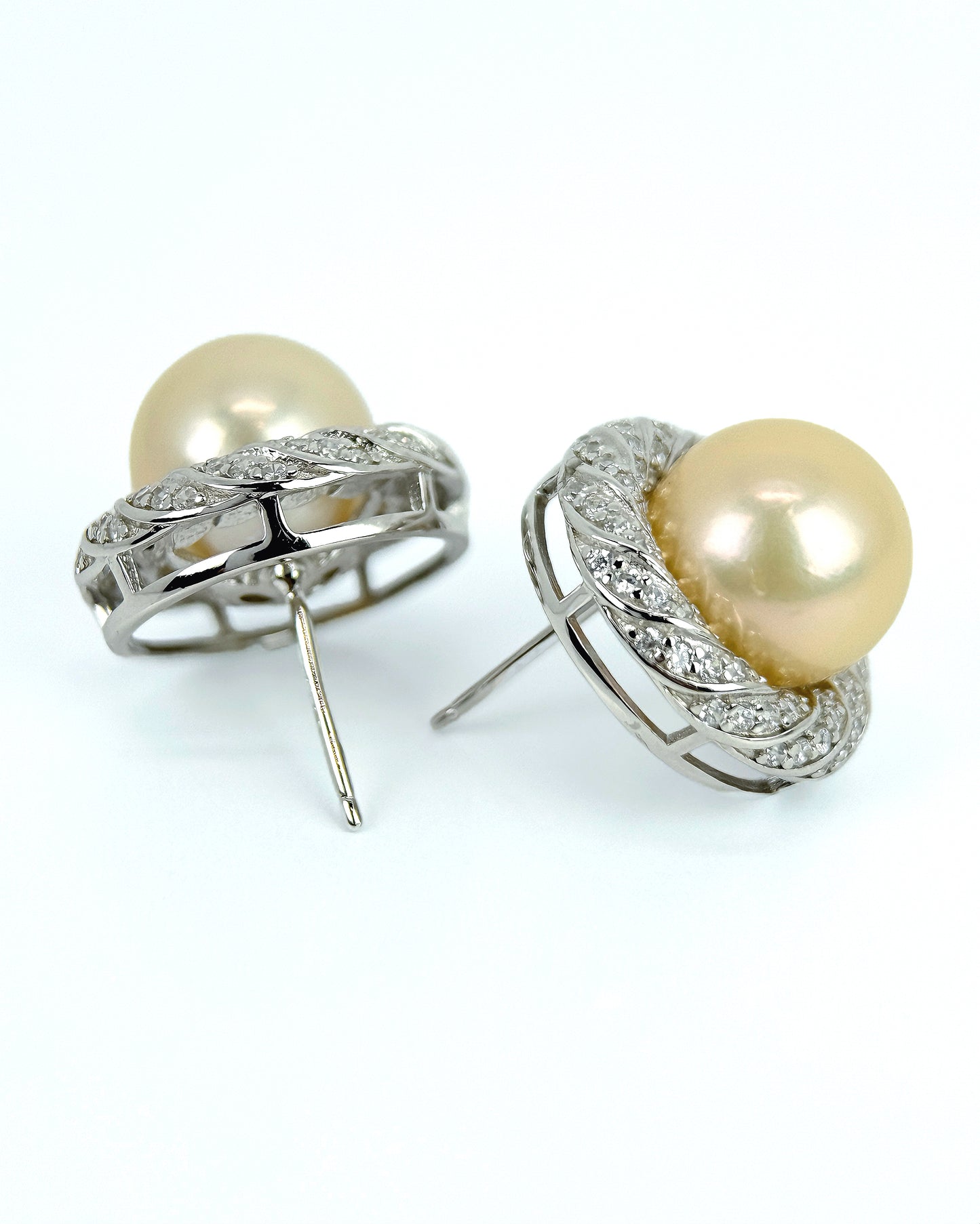 Crevia | Freshwater pearl Earrings
