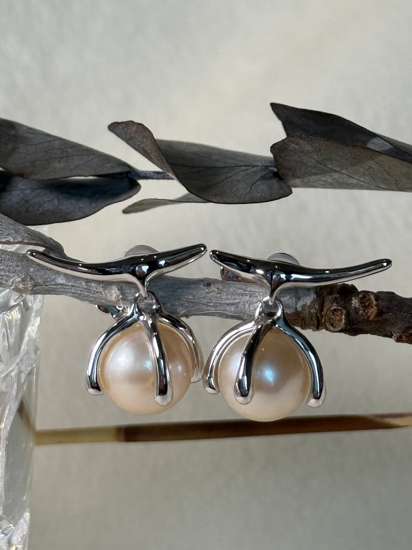 Solenne | Cream-Gold Pearl Stud Earrings