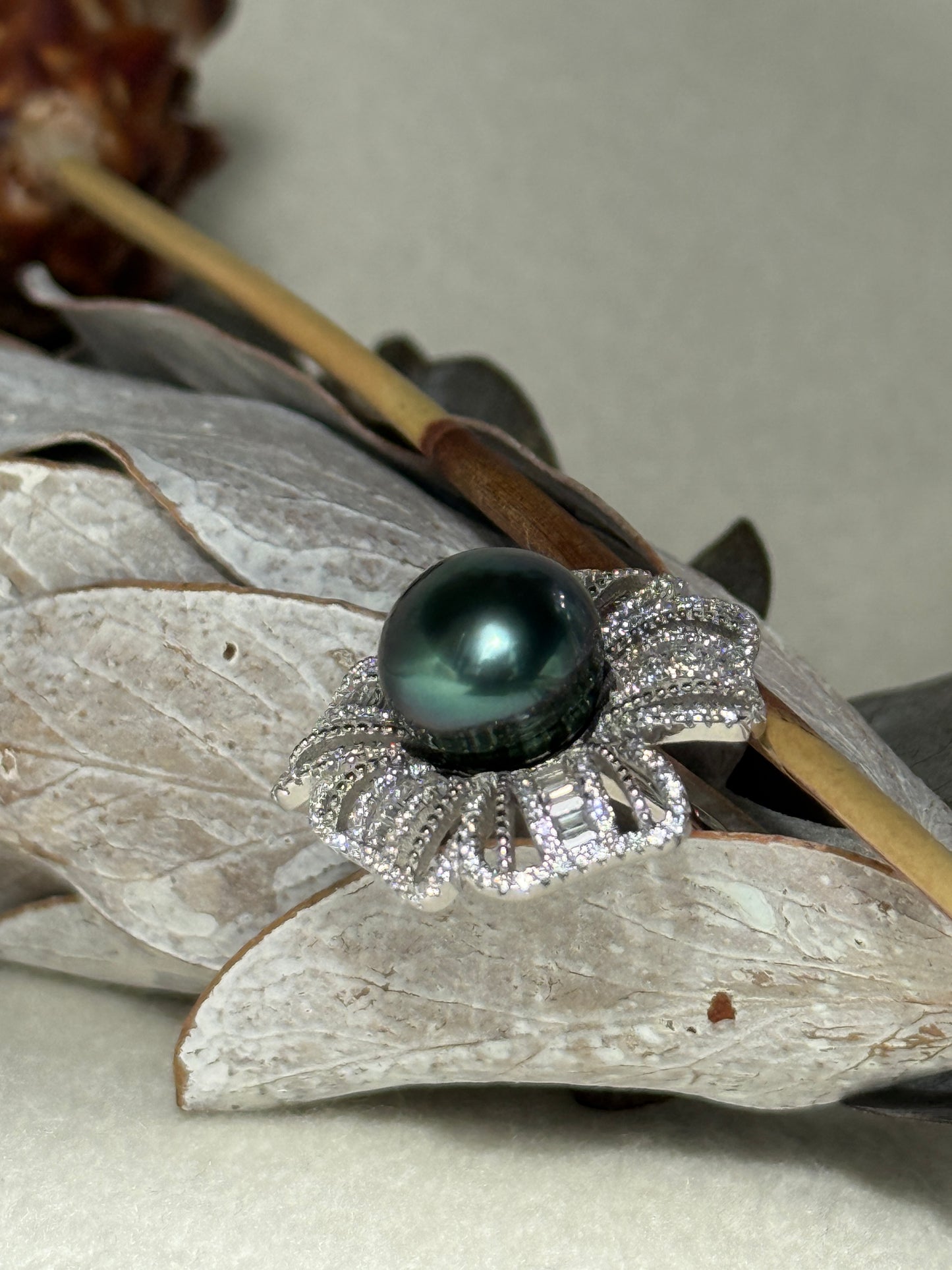 Orea | Adjustable Ring with Tahitian Pearl