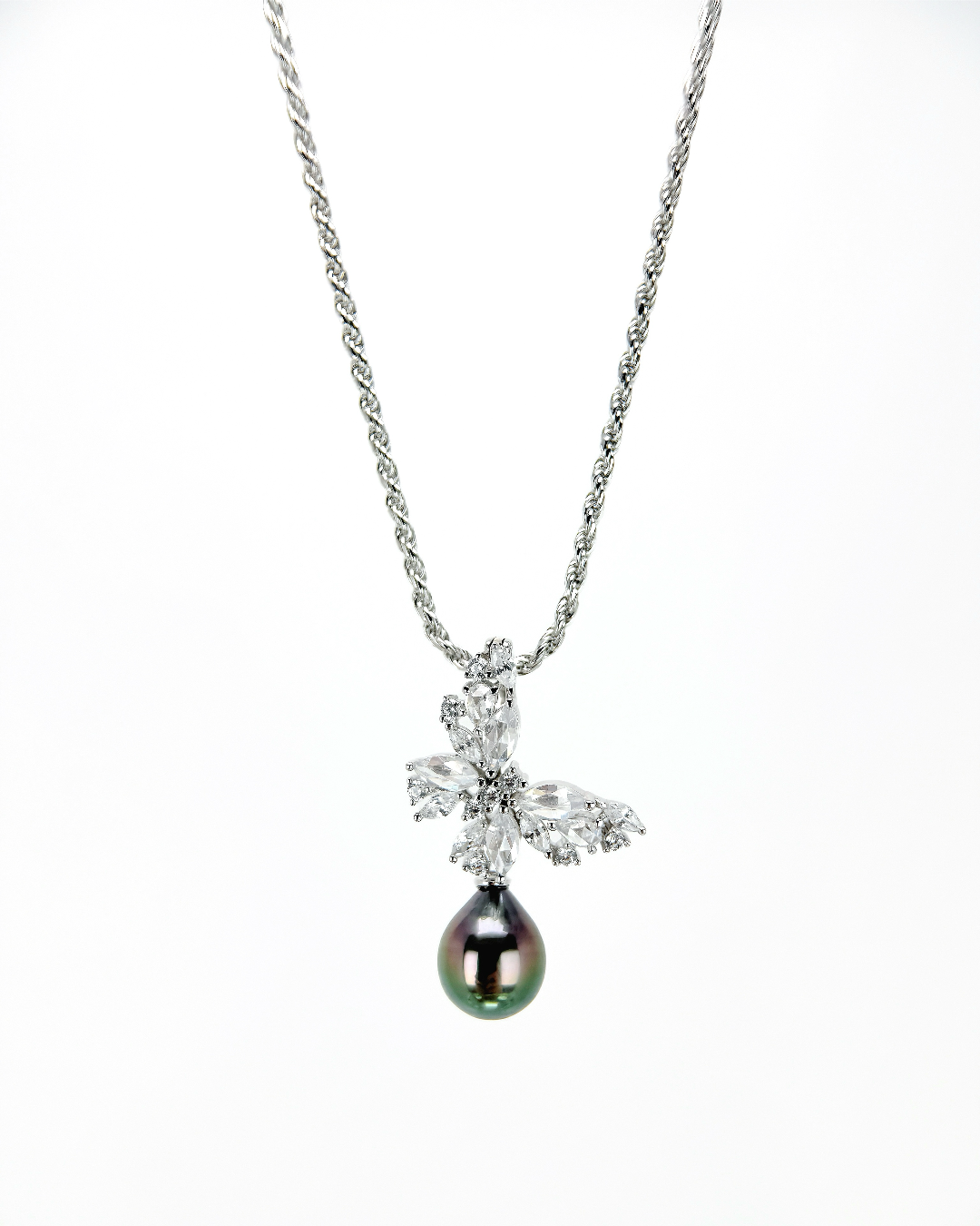 BELVIA | The Butterfly Pendant