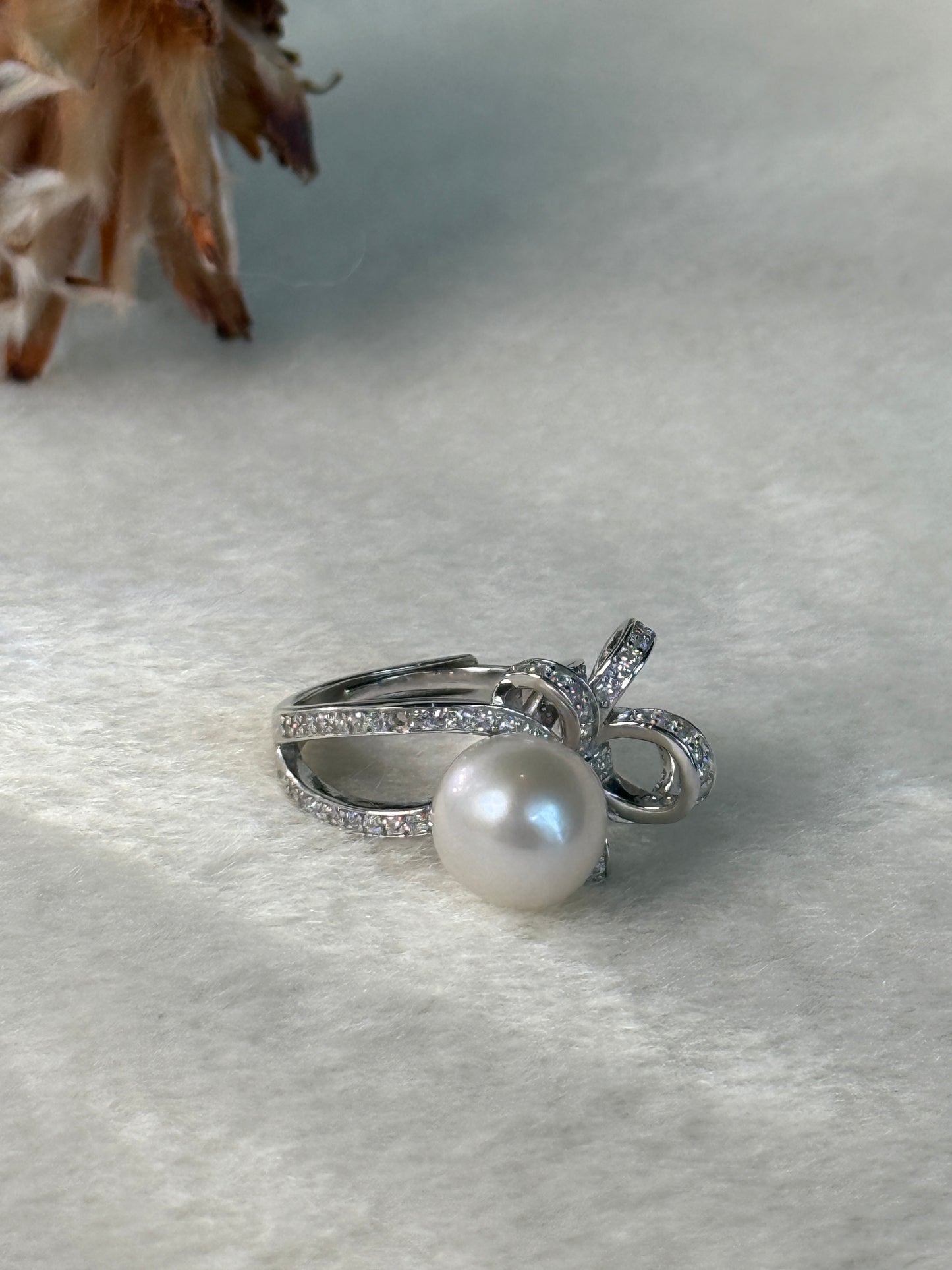 Odette | Adjustable Ring with White Freshwater Pearl