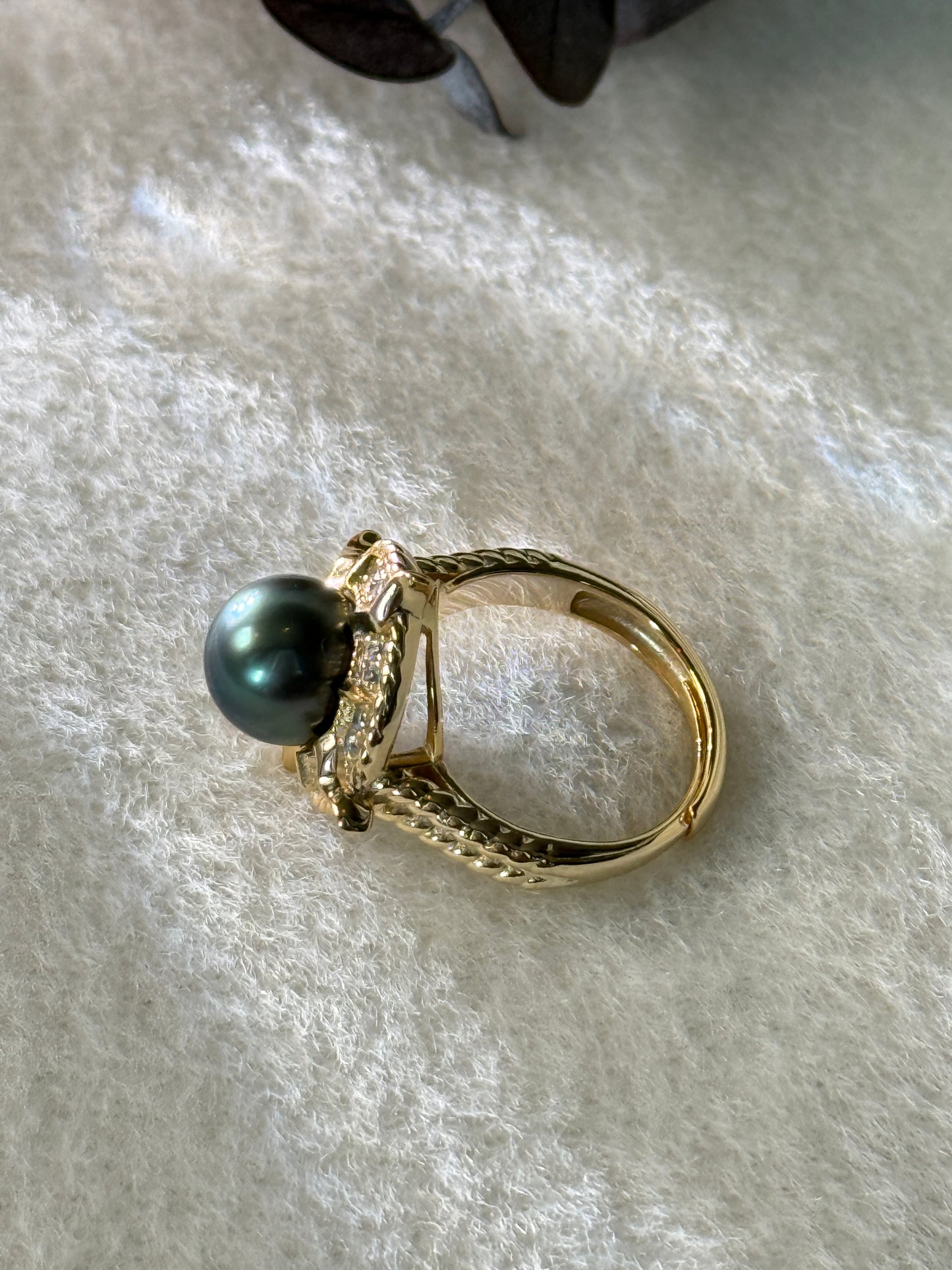 Solara | Adjustable Sun Ring with Green Tahitian Pearl