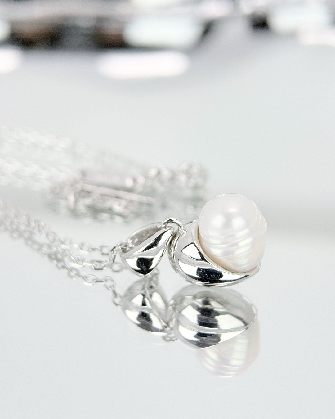 LUMÉA | Heart Necklace