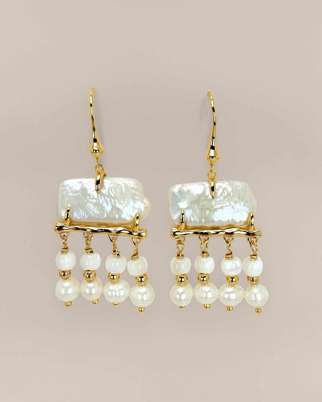 Metro Square | Baroque fresh water Earrings