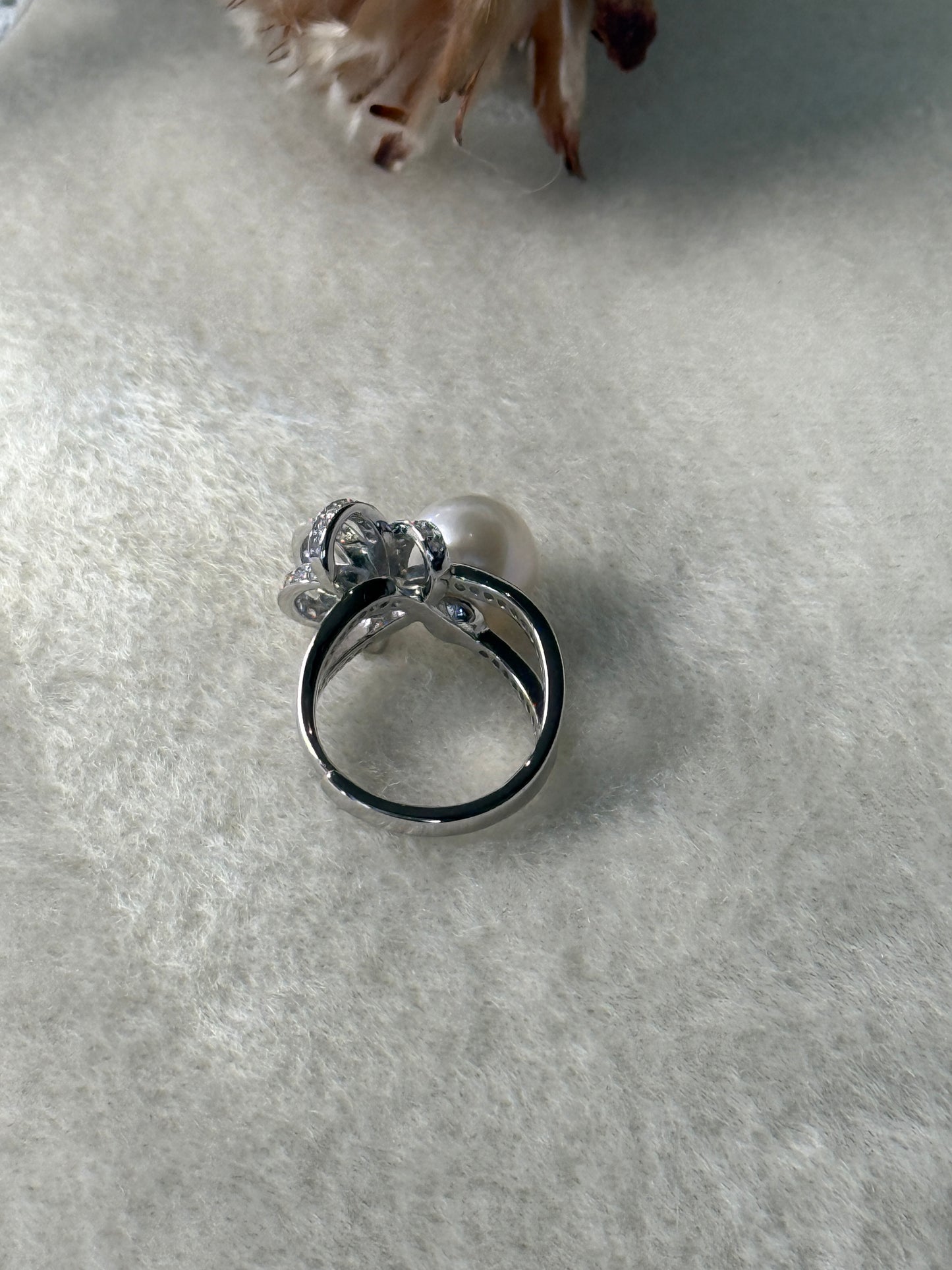 Odette | Adjustable Ring with White Freshwater Pearl