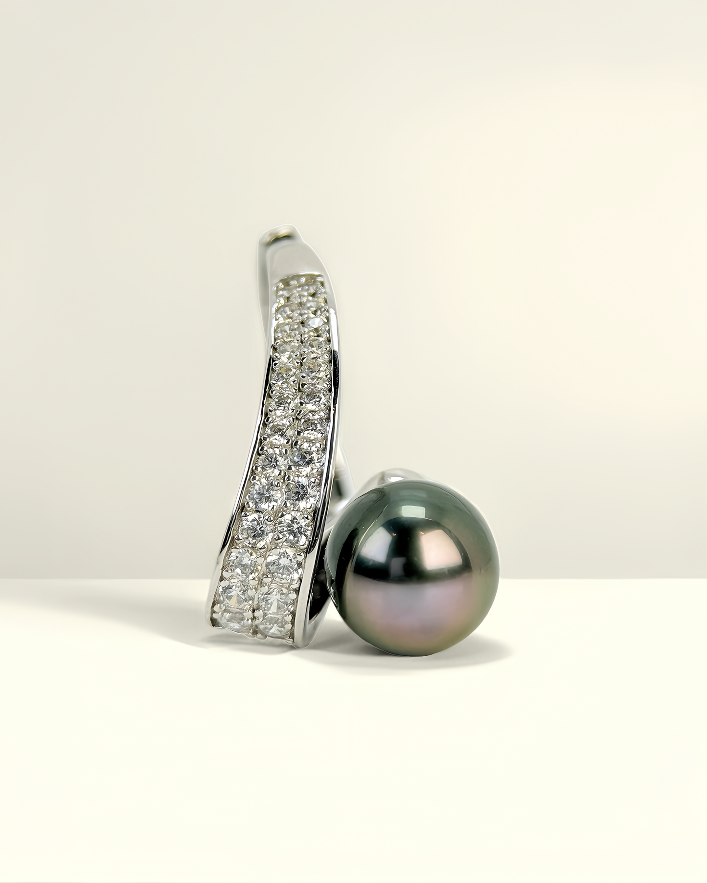 VEGA | The Lyra Ring