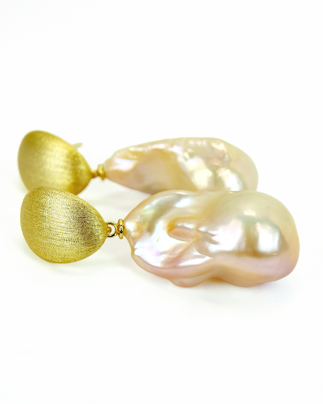 Aurélis | Golden Whisper Baroque Earrings