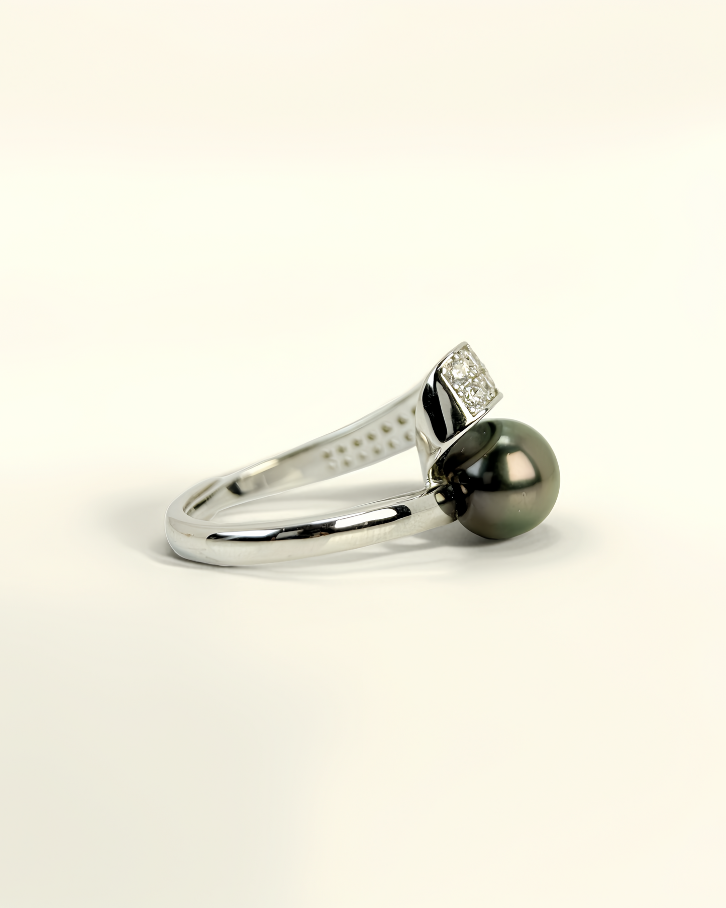 VEGA | The Lyra Ring
