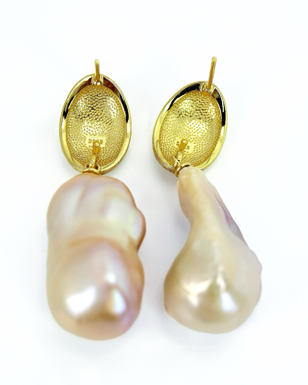 Aurélis | Golden Whisper Baroque Earrings