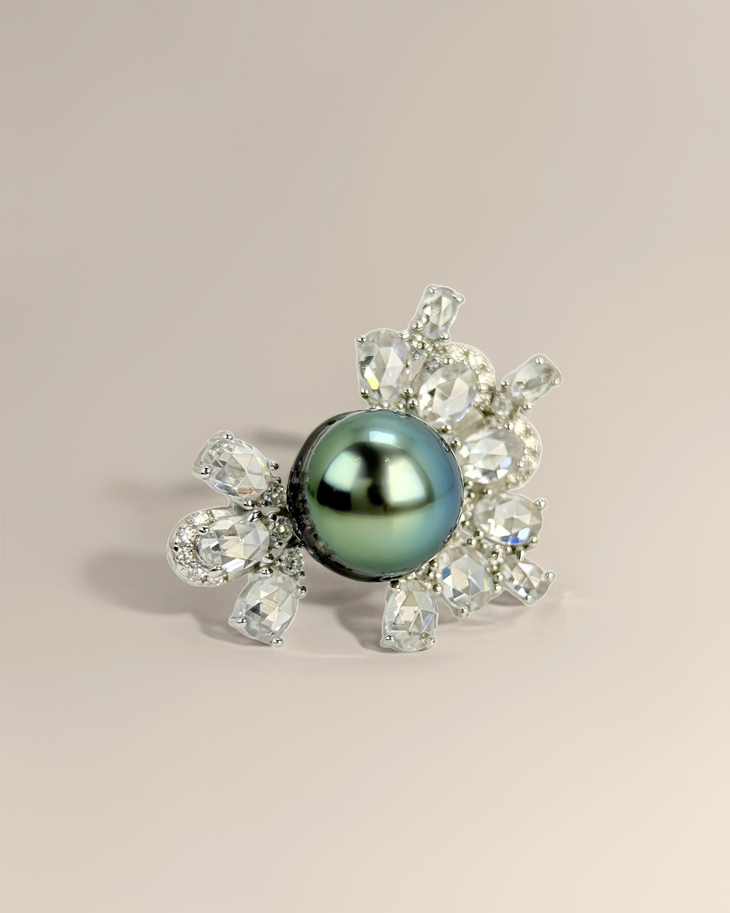 ECLIA | Starburst Ring