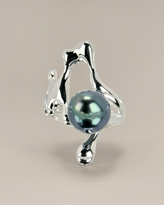 Thalassa | Natural baroque Tahitian pearl Ring