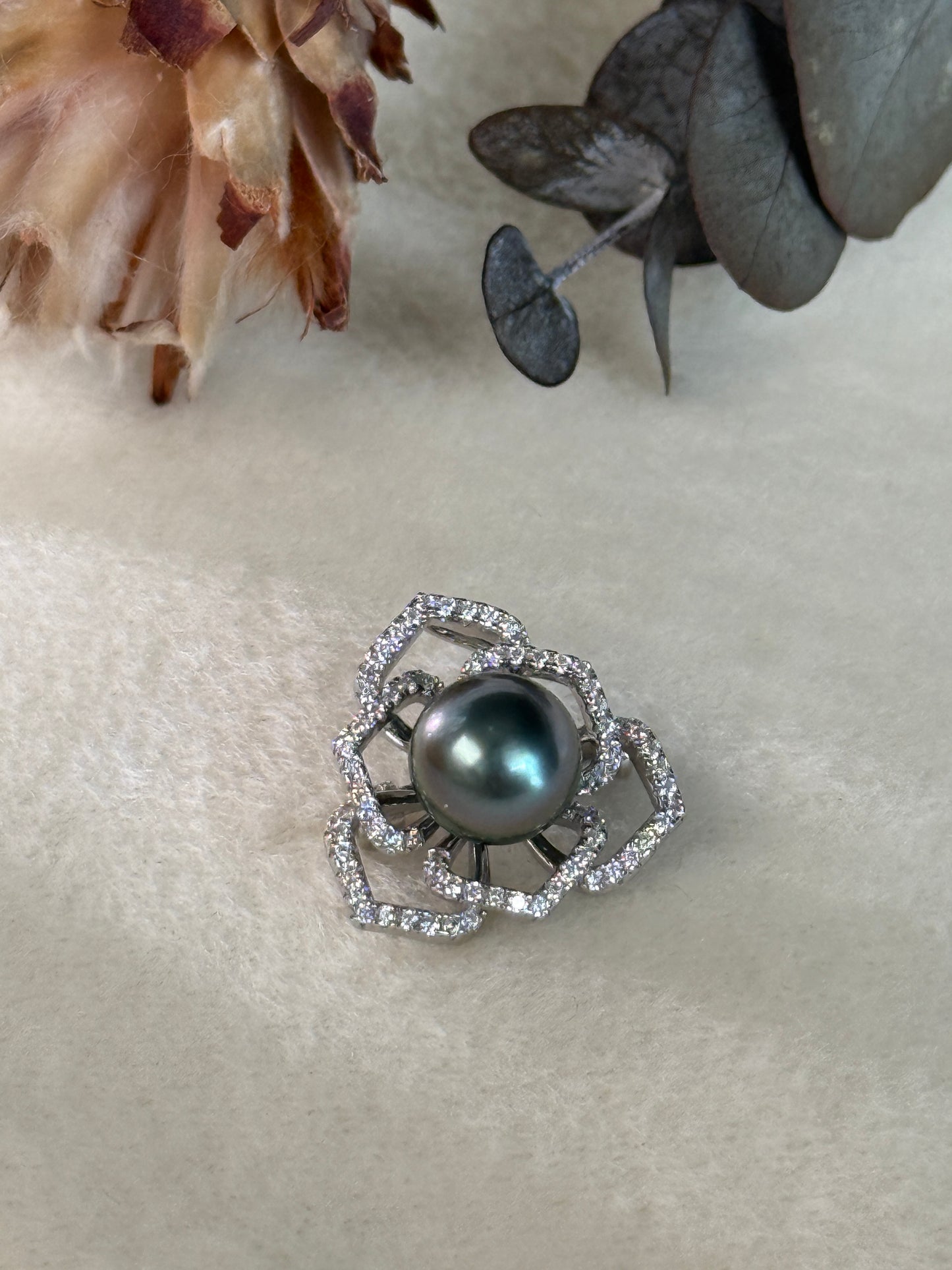 Aurora Bloom | Tahitian Pearl Brooch & Pendant