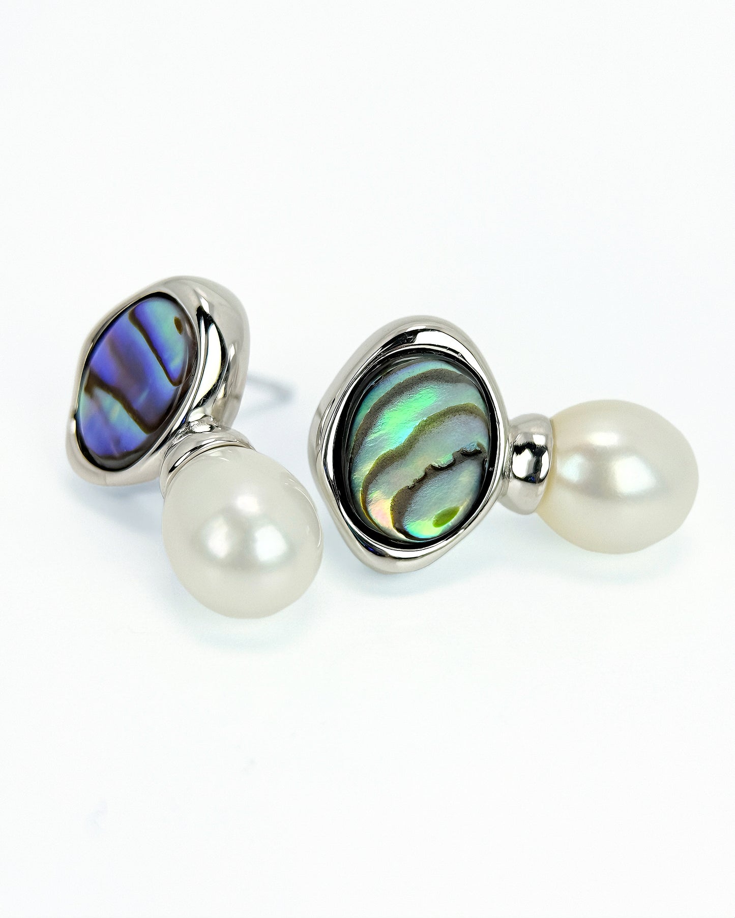 Aquira | Abalone shell and freshwater pearl Earrings