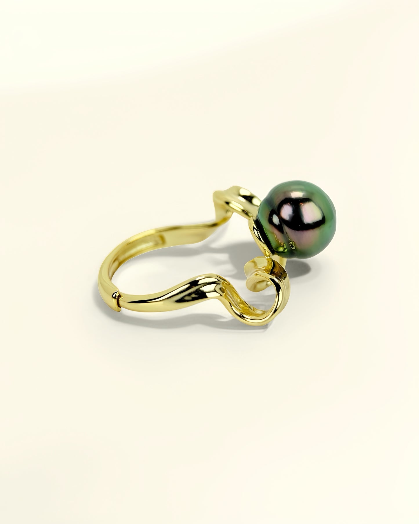 VELA | Ribbon Ring