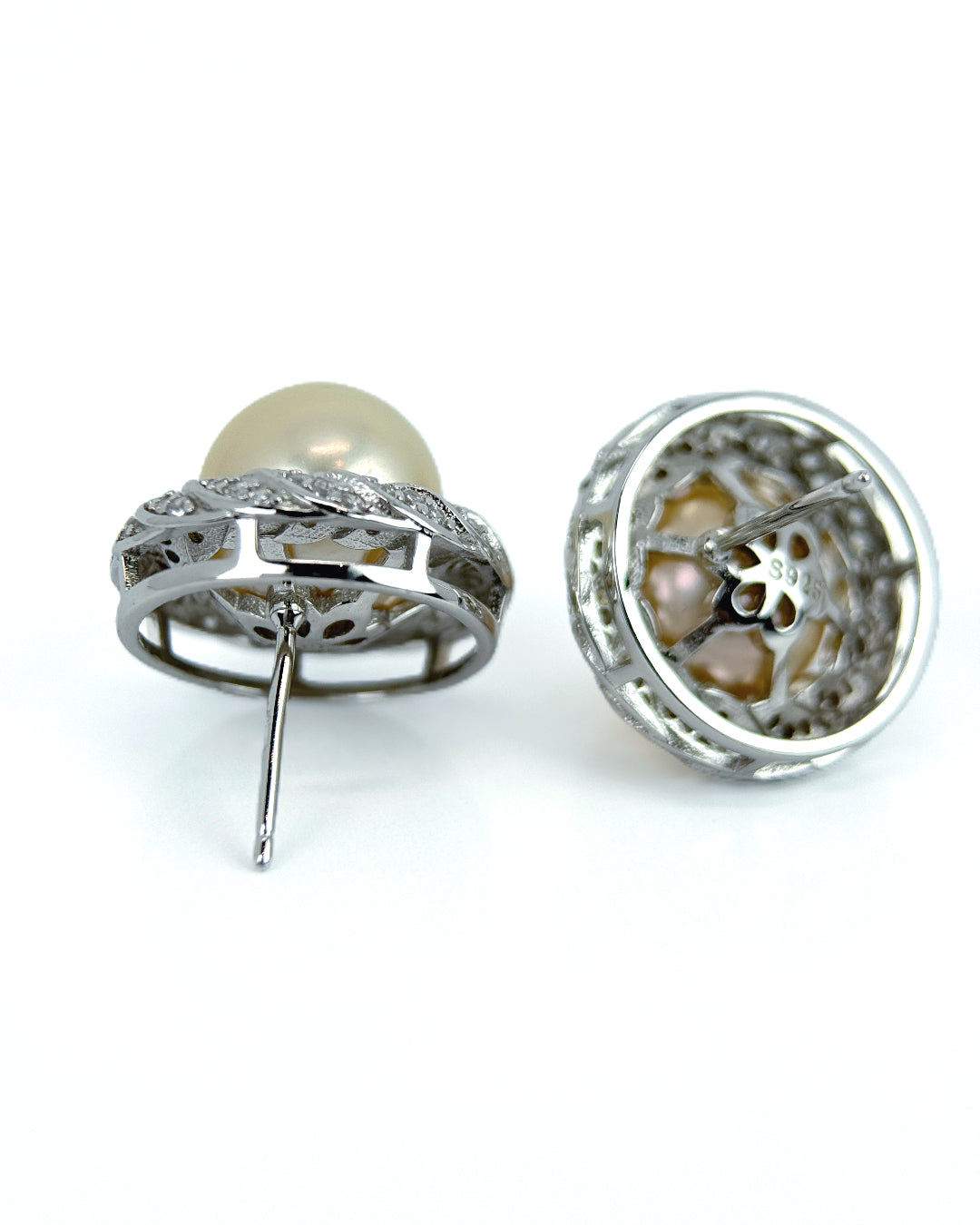 Crevia | Freshwater pearl Earrings