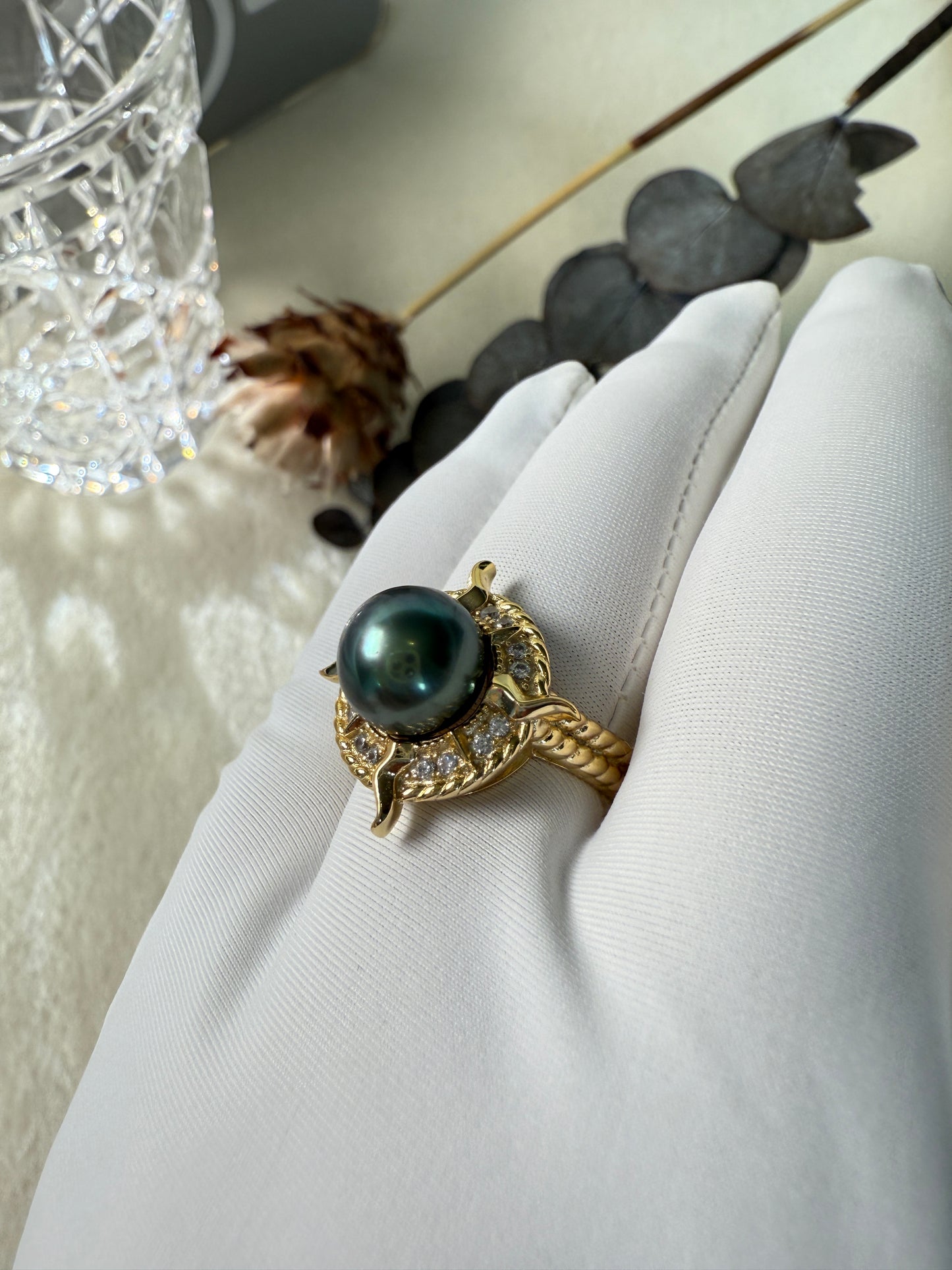 Solara | Adjustable Sun Ring with Green Tahitian Pearl