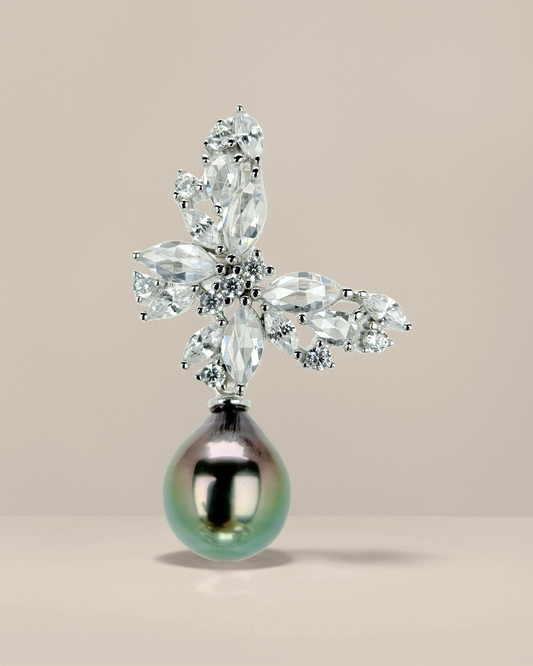 BELVIA | The Butterfly Pendant