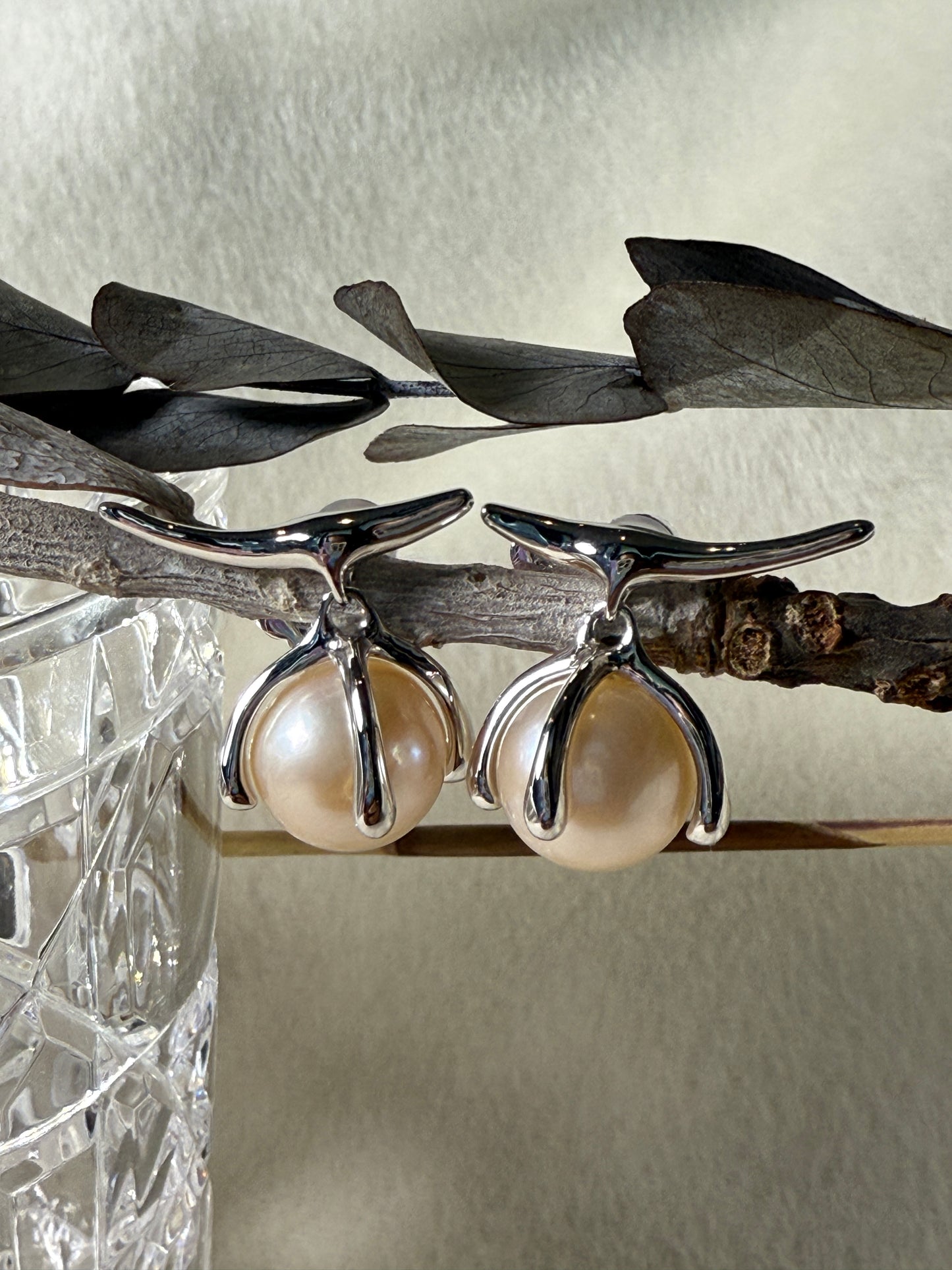 Solenne | Cream-Gold Pearl Stud Earrings