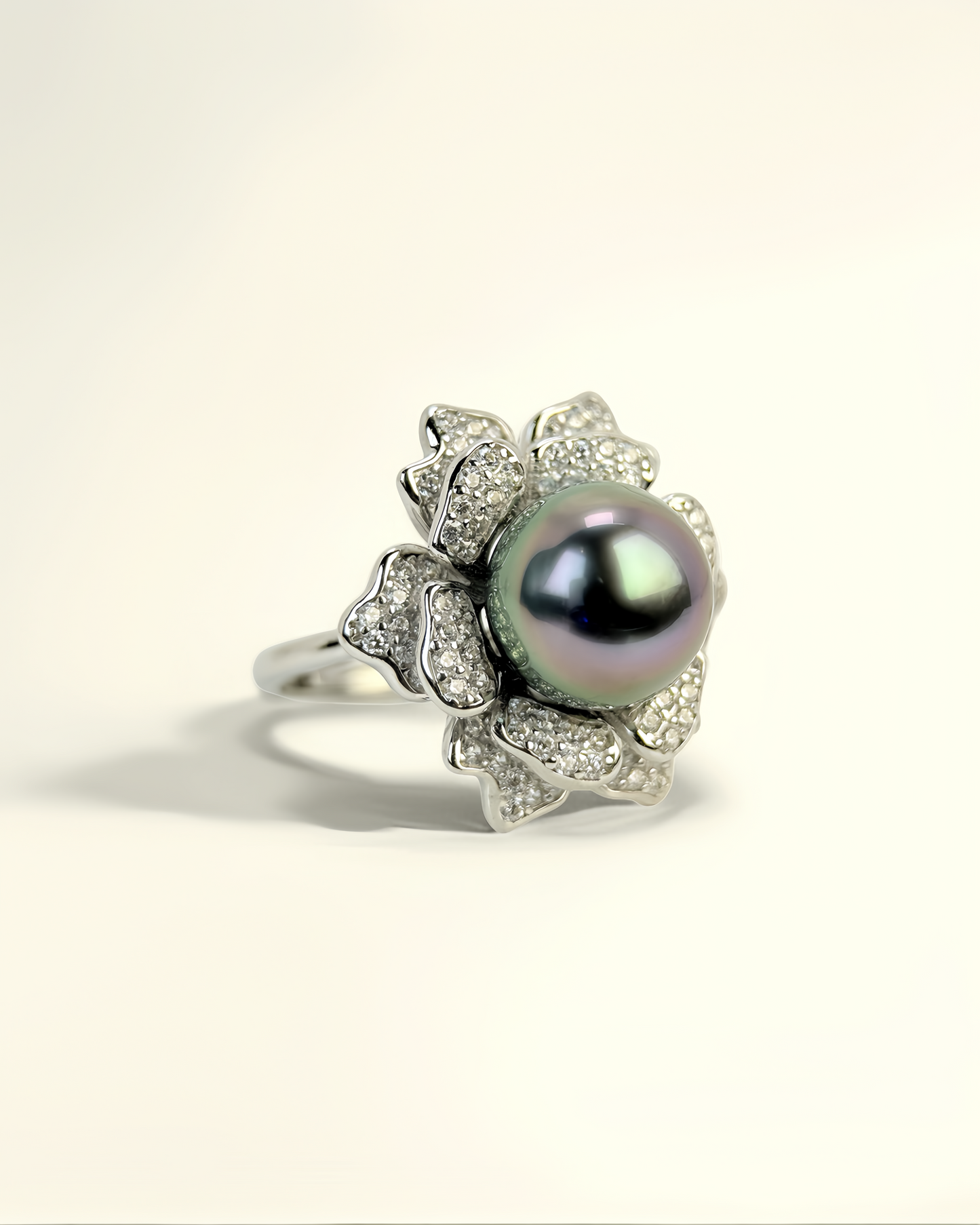 NOIRLOTUS | The Lotus Ring