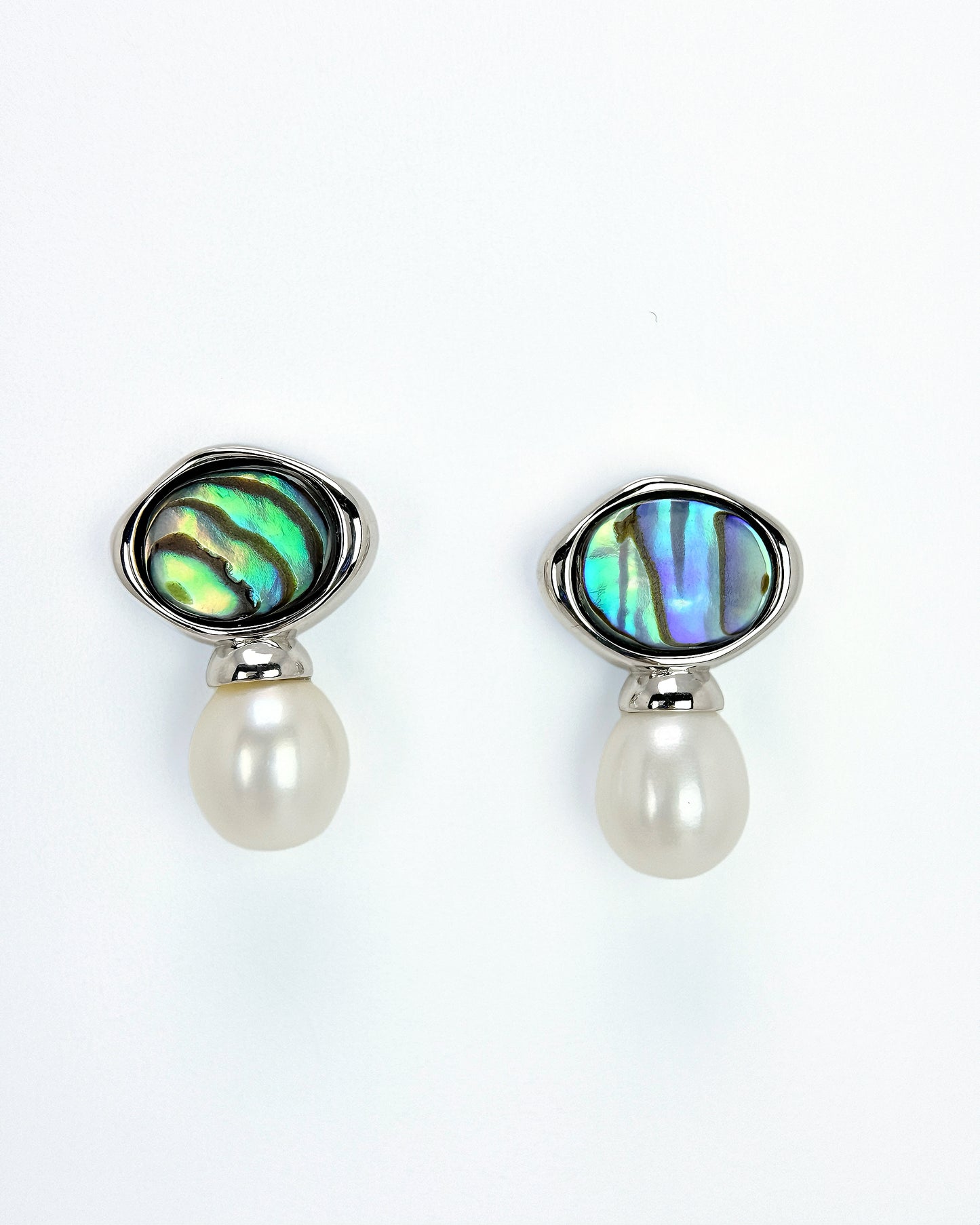 Aquira | Abalone shell and freshwater pearl Earrings