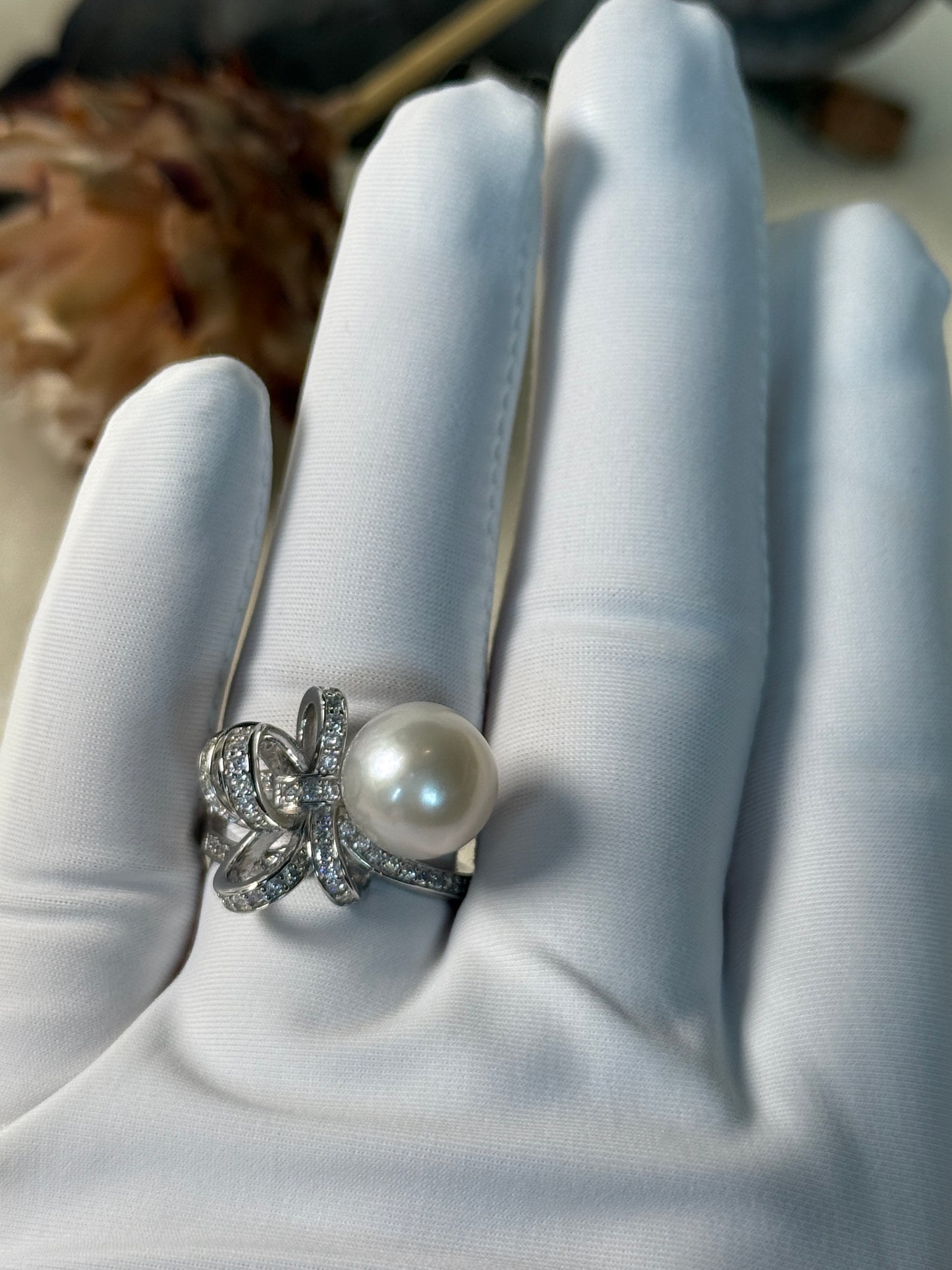 Odette | Adjustable Ring with White Freshwater Pearl