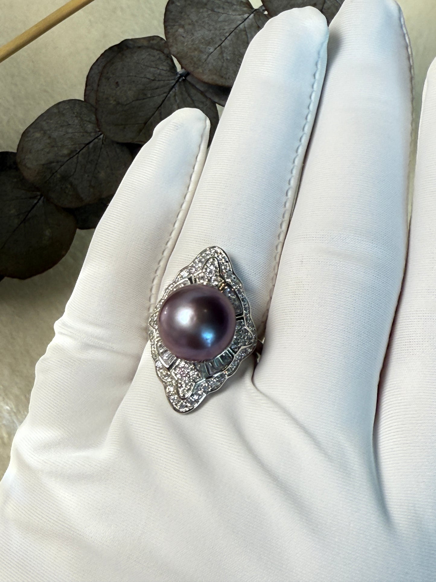 Viola | Vintage-Inspired Ring with Purple Freshwater Pearl