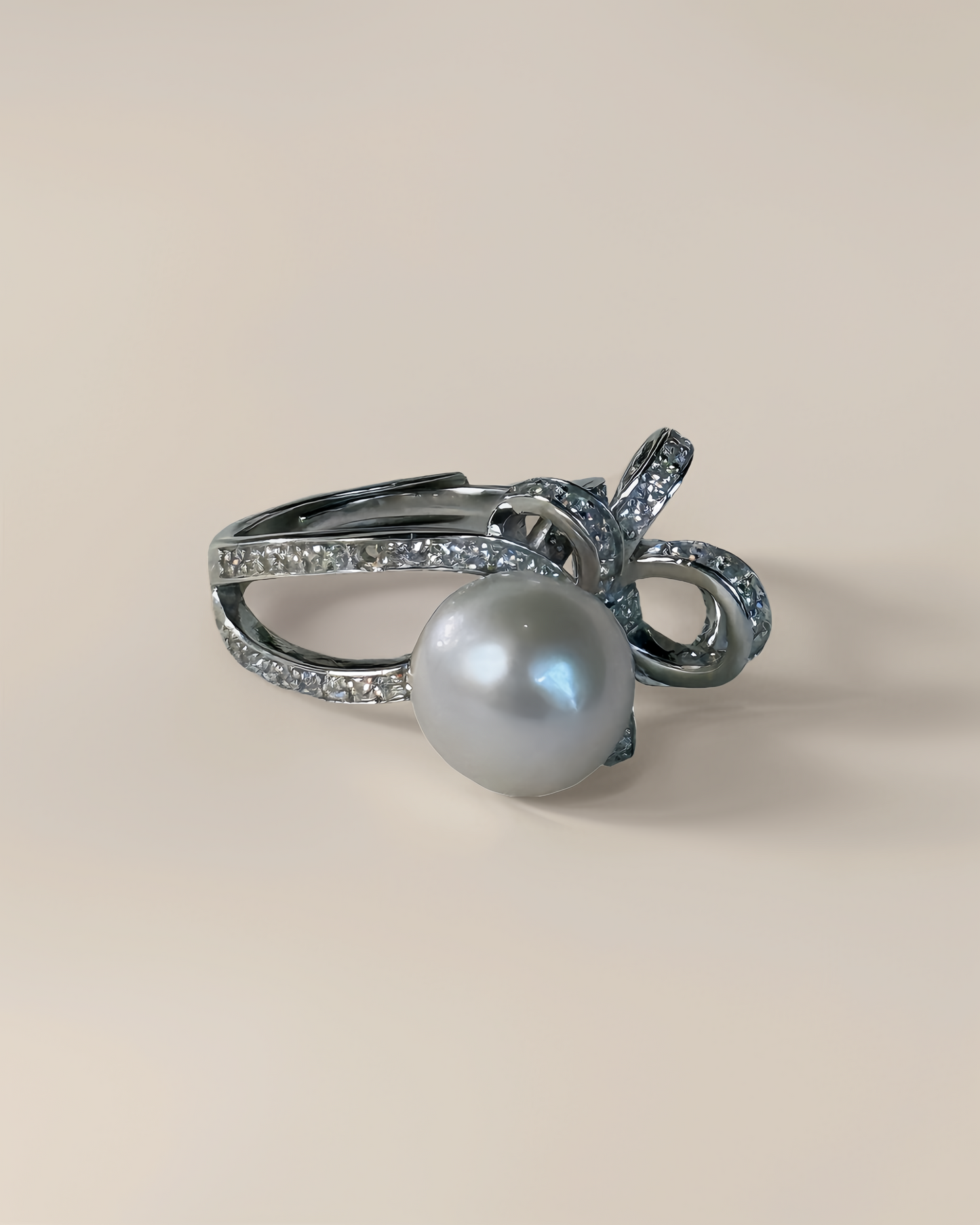 Odette | Adjustable Ring with White Freshwater Pearl