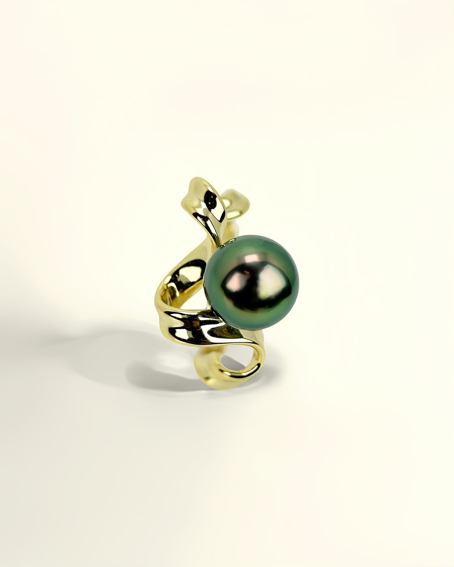 VELA | Ribbon Ring