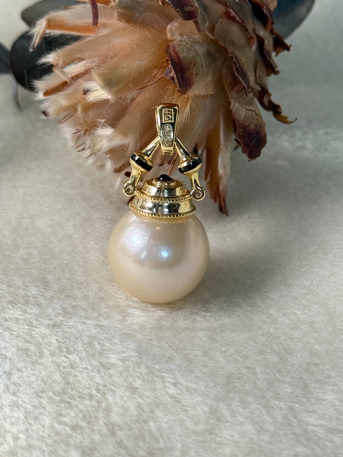 Elara | Teapot Pendant with Rare Cream-Gold Pearl