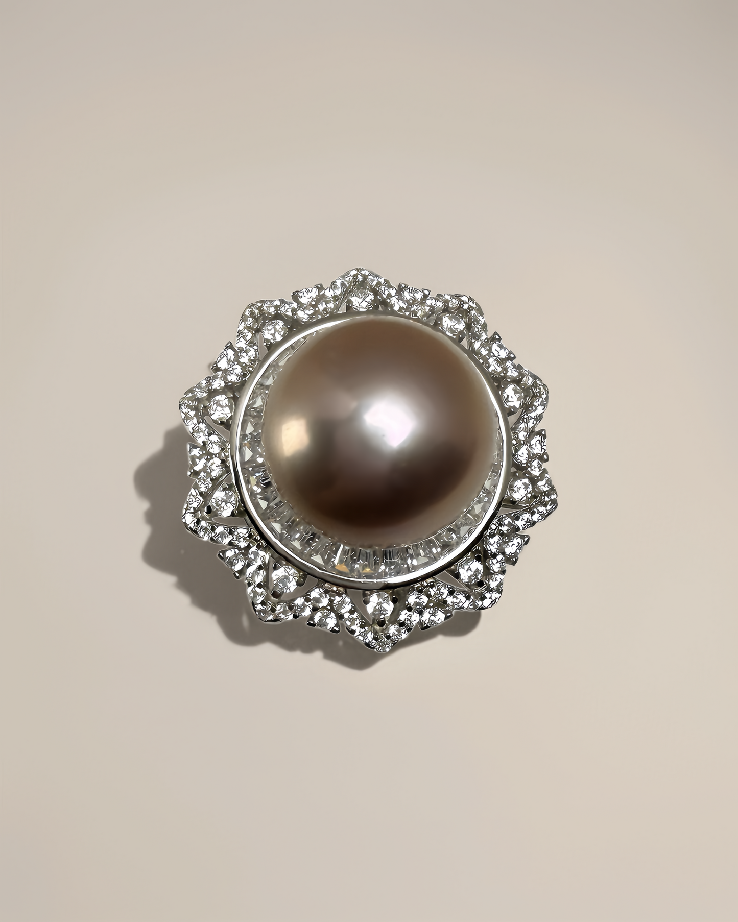 Améline | Halo Ring with Metallic Pink-Purple Pearl