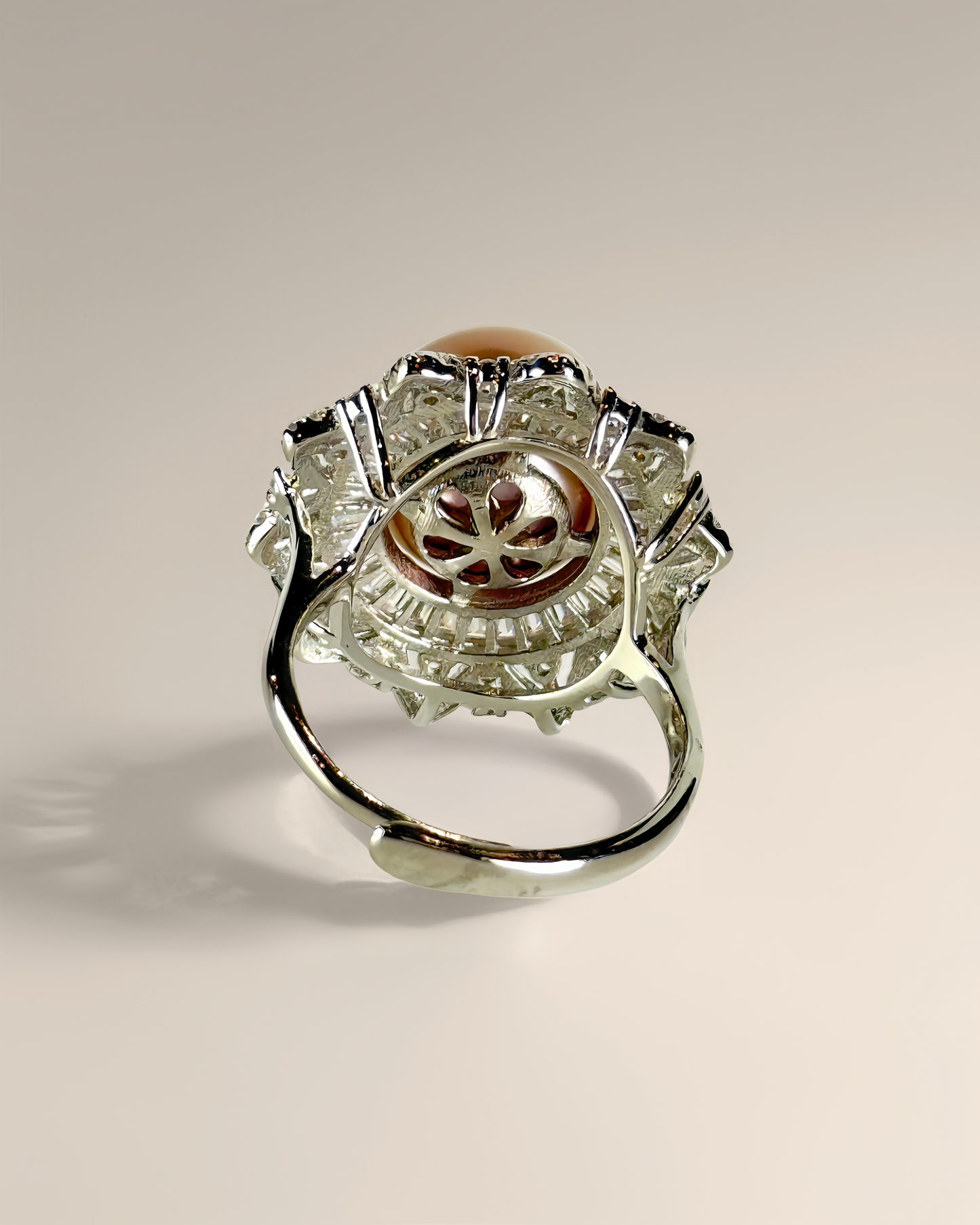 Améline | Halo Ring with Metallic Pink-Purple Pearl
