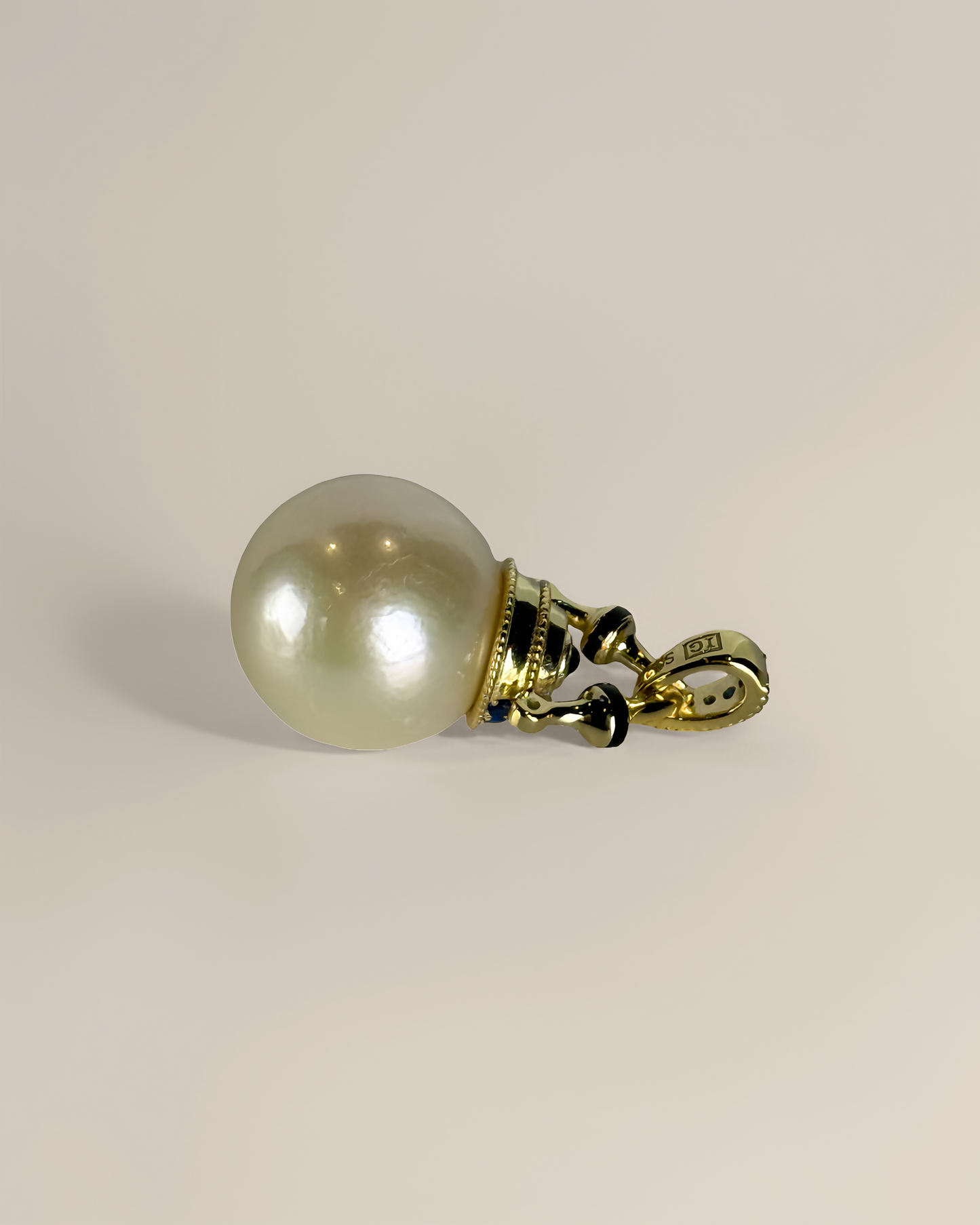 Elara | Teapot Pendant with Rare Cream-Gold Pearl