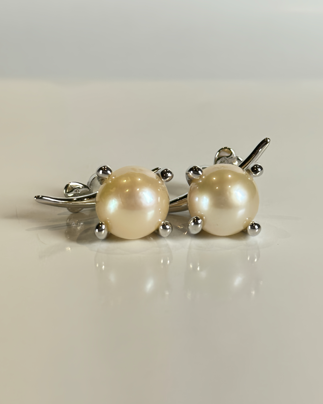 Solenne | Cream-Gold Pearl Stud Earrings