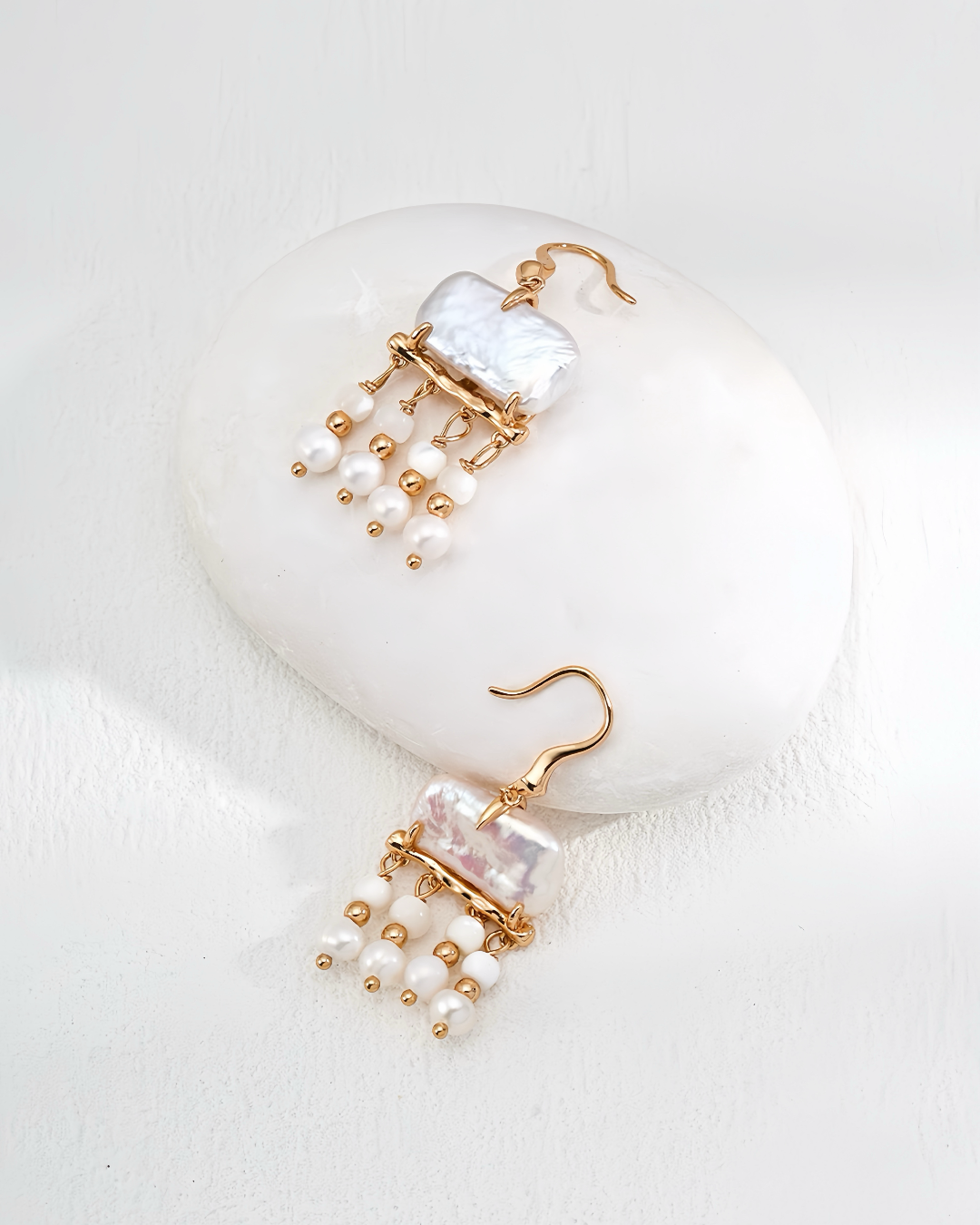 Metro Square | Baroque fresh water Earrings