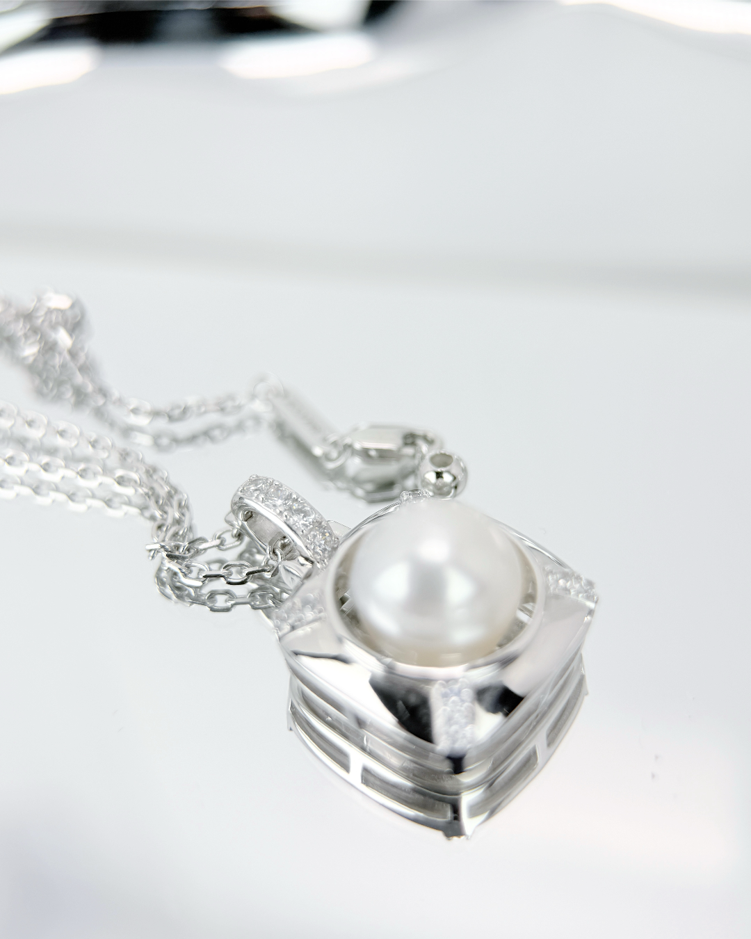 LYSSA | Lumen Shield Pendant
