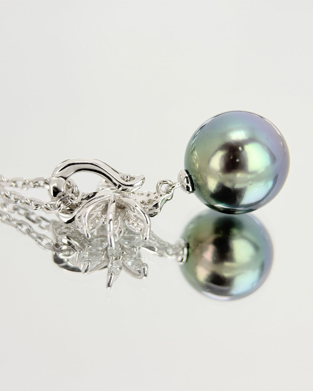 BLUMA | Blooming Pendant