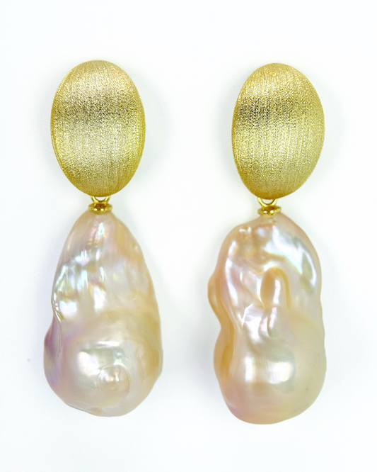 Aurélis | Golden Whisper Baroque Earrings