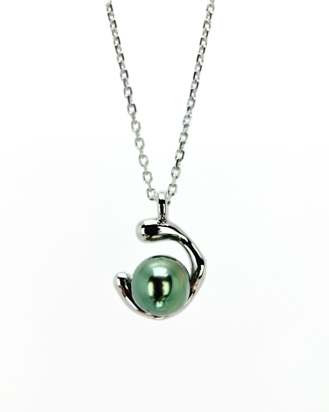 MIRIEL | The Moon Pendant