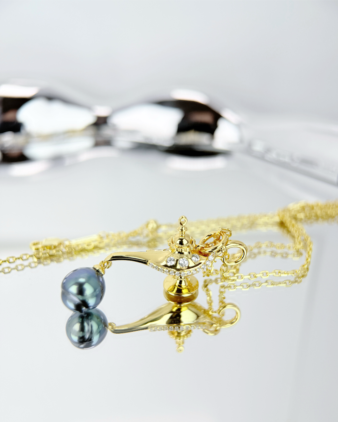 RASHIRA | Magic Lamp Pendant