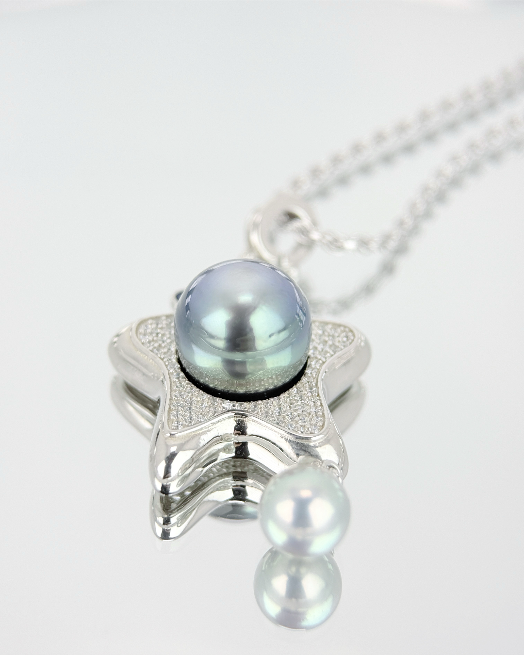 STELLARA | The Sea Star Pendant