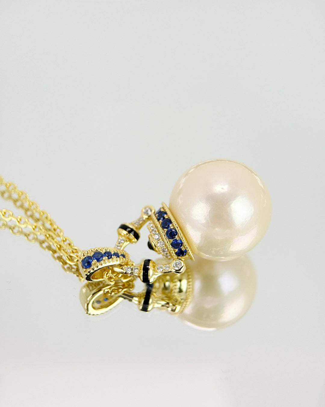 Elara | Teapot Pendant with Rare Cream-Gold Pearl