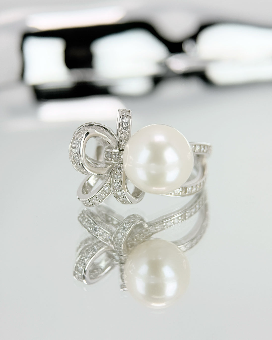 Odette | Adjustable Ring with White Freshwater Pearl