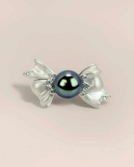 Léonie | Bow Ring with Tahitian Pearl