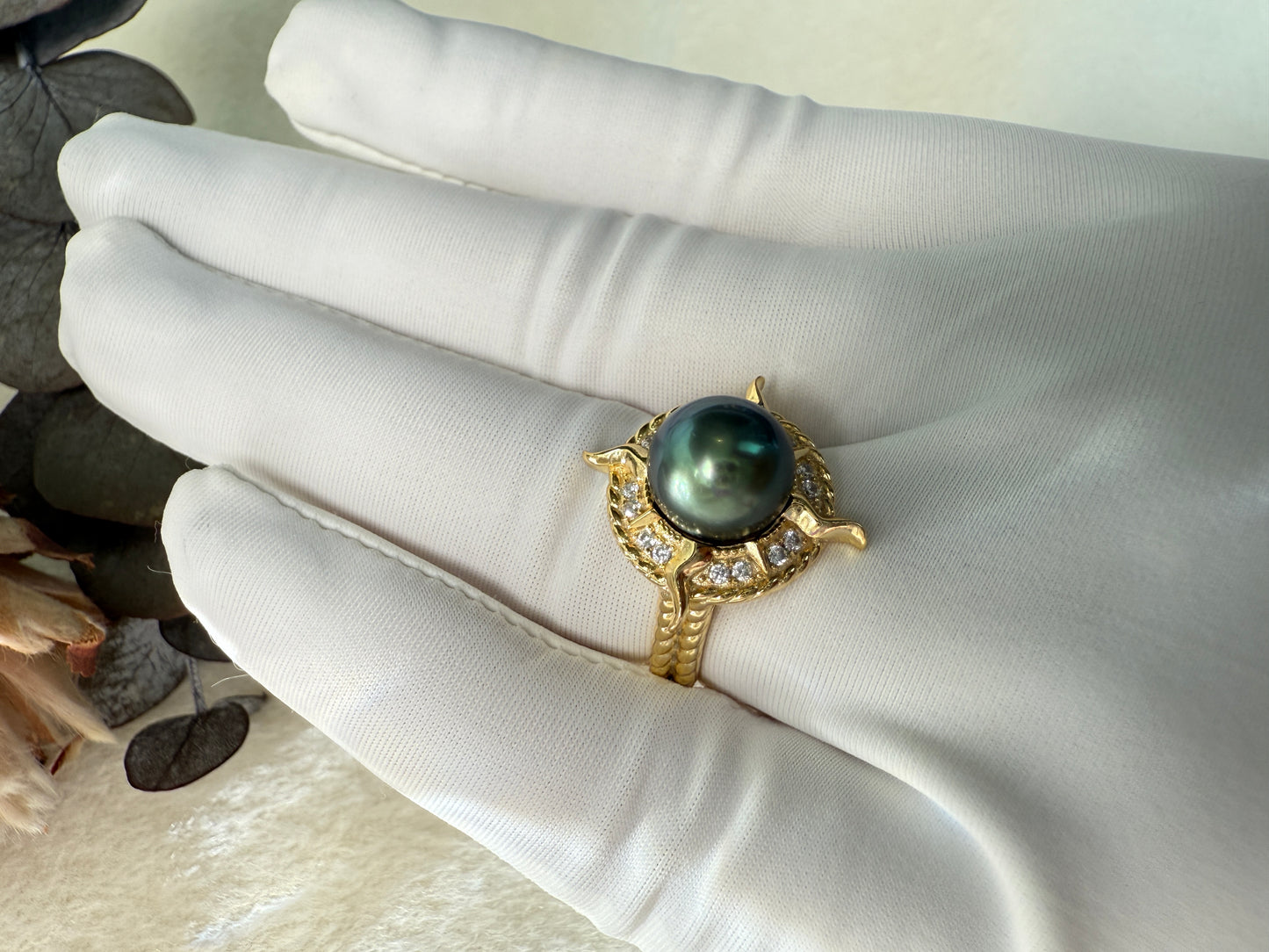 Solara | Adjustable Sun Ring with Green Tahitian Pearl