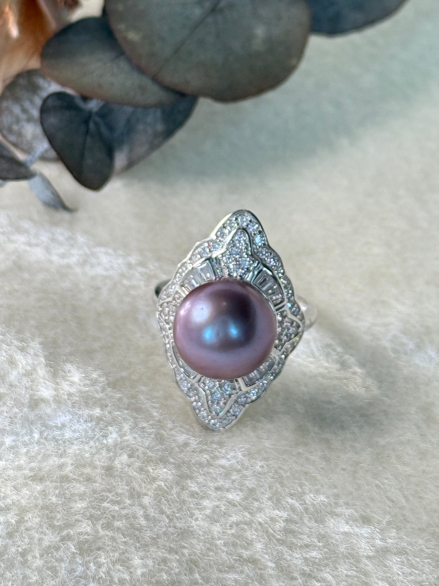 Viola | Vintage-Inspired Ring with Purple Freshwater Pearl