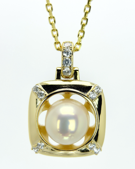 LIRA | Lumen Shield Pendant