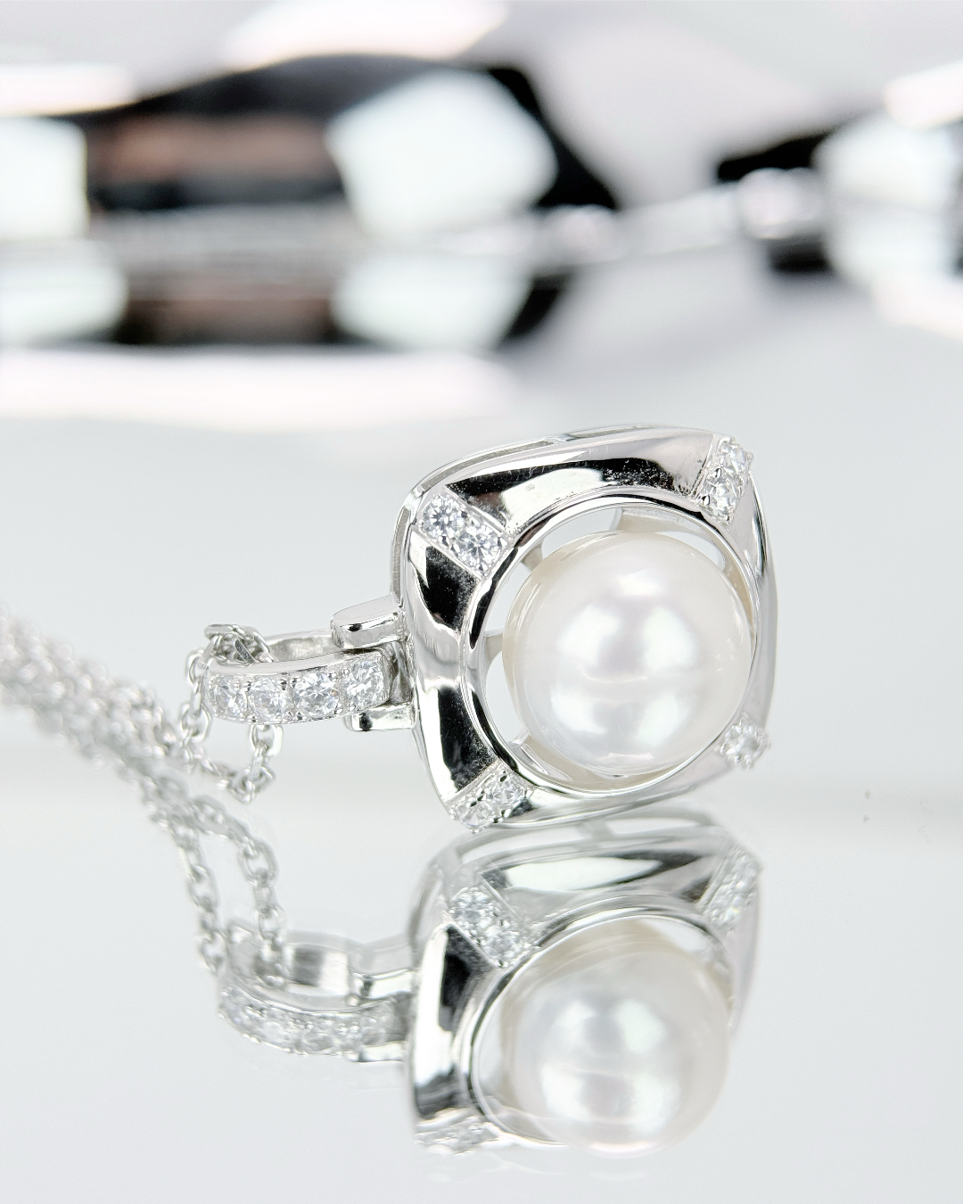 LYSSA | Lumen Shield Pendant