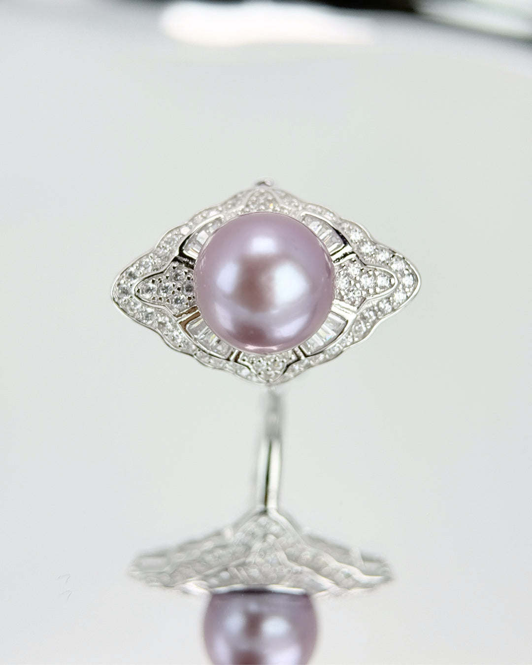 Viola | Vintage-Inspired Ring with Purple Freshwater Pearl