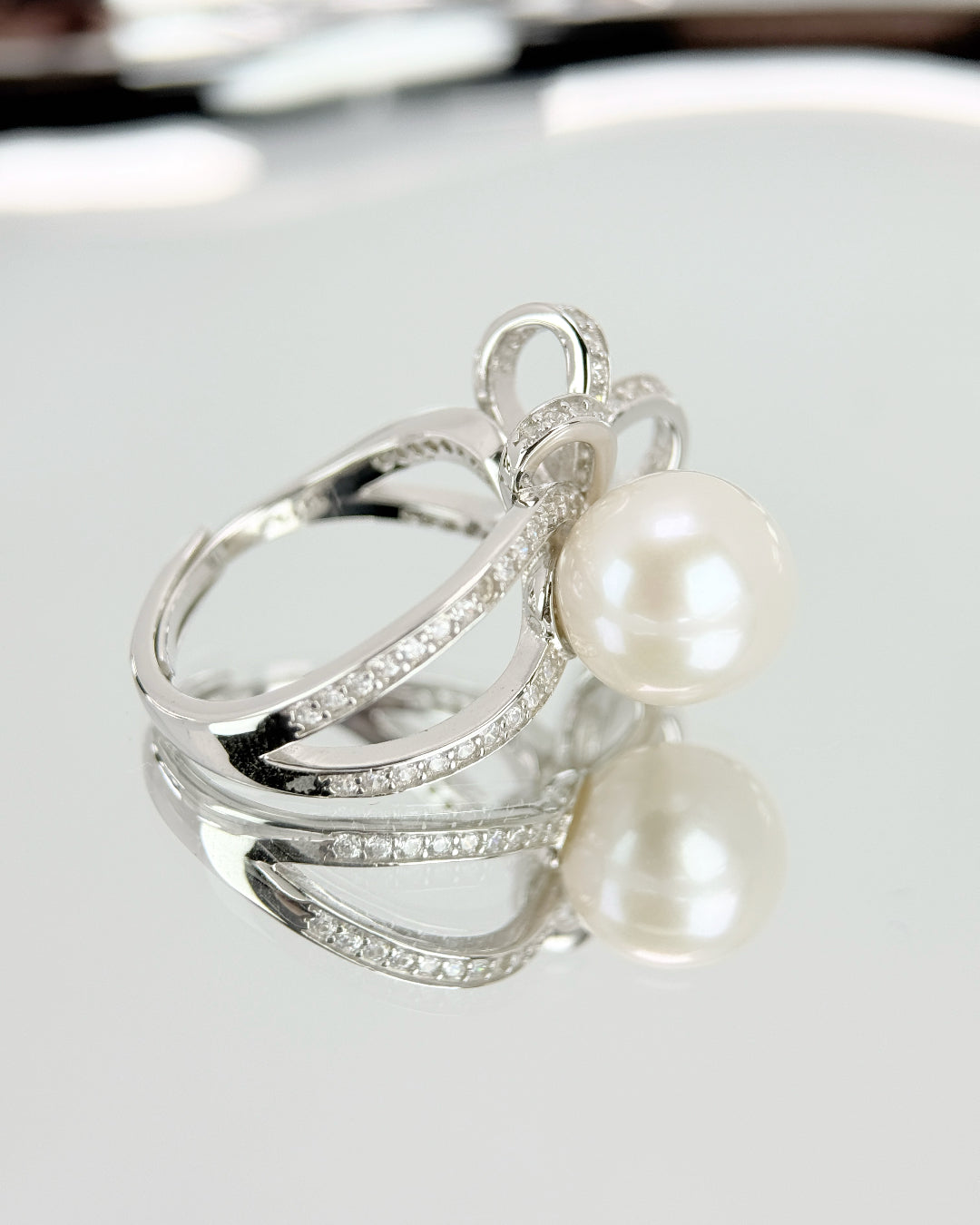 Odette | Adjustable Ring with White Freshwater Pearl