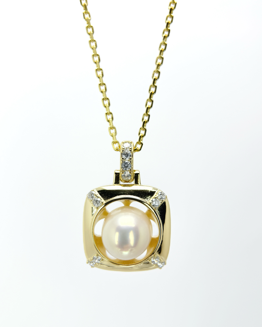 LIRA | Lumen Shield Pendant